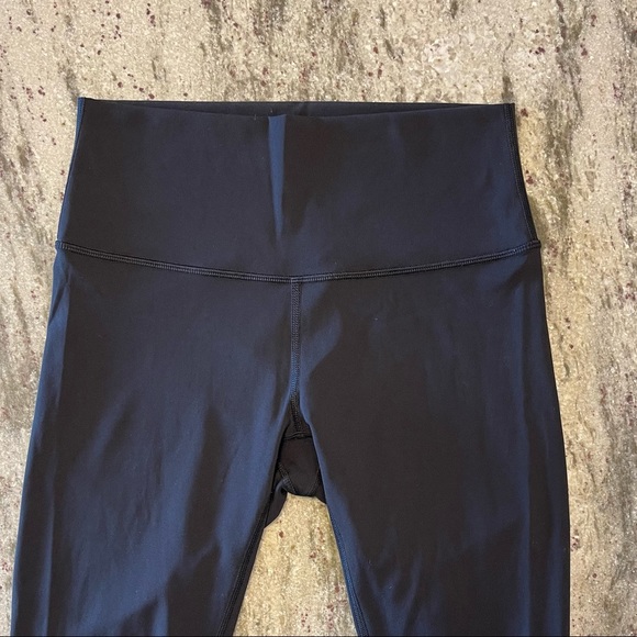 Lululemon Wunder Under Leggings - Picture 6 of 7